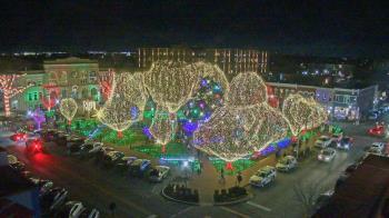 Weather camera view of Walton�s 5 & 10.