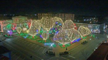 Weather camera view of Walton�s 5 & 10.