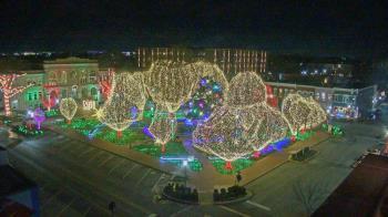 Weather camera view of Walton�s 5 & 10.