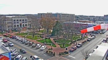 Weather camera view of Walton�s 5 & 10.