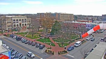 Weather camera view of Walton�s 5 & 10.