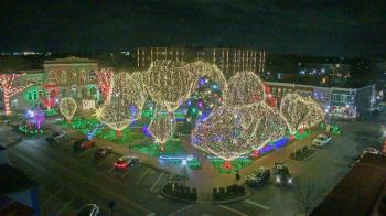 Weather camera view of Walton�s 5 & 10.