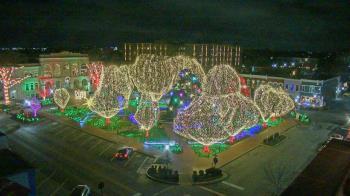 Weather camera view of Walton�s 5 & 10.