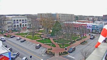 Weather camera view of Walton�s 5 & 10.