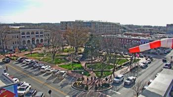 Weather camera view of Walton�s 5 & 10.