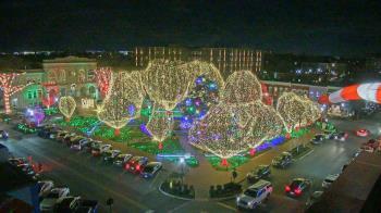 Weather camera view of Walton�s 5 & 10.