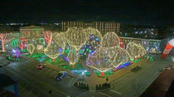 Weather camera view of Walton�s 5 & 10.