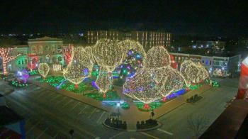 Weather camera view of Walton�s 5 & 10.