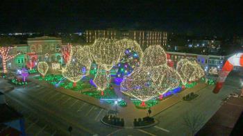 Weather camera view of Walton�s 5 & 10.