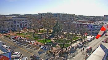 Weather camera view of Walton�s 5 & 10.