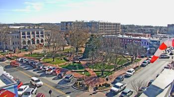 Weather camera view of Walton�s 5 & 10.