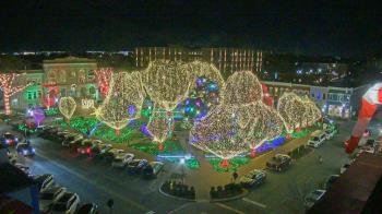 Weather camera view of Walton�s 5 & 10.