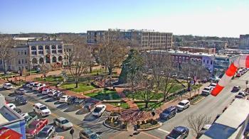 Weather camera view of Walton�s 5 & 10.