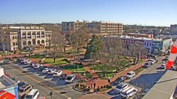 Weather camera view of Walton�s 5 & 10.