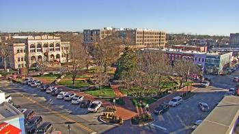 Weather camera view of Walton�s 5 & 10.