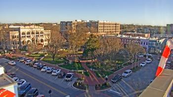 Weather camera view of Walton�s 5 & 10.