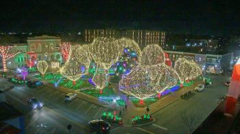 Weather camera view of Walton�s 5 & 10.