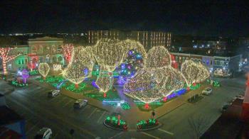 Weather camera view of Walton�s 5 & 10.