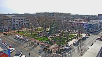 Weather camera view of Walton�s 5 & 10.