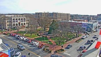 Weather camera view of Walton�s 5 & 10.