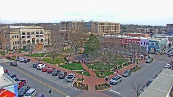 Weather camera view of Walton�s 5 & 10.