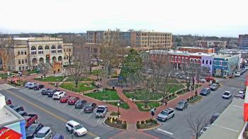 Weather camera view of Walton�s 5 & 10.