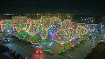 Weather camera view of Walton�s 5 & 10.