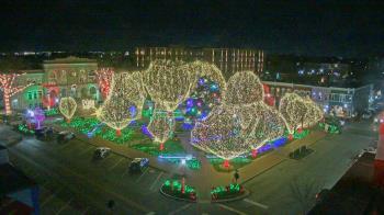 Weather camera view of Walton�s 5 & 10.