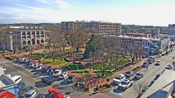 Weather camera view of Walton�s 5 & 10.