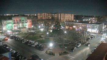 Weather camera view of Walton�s 5 & 10.