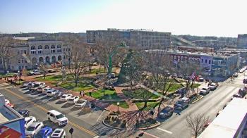 Weather camera view of Walton�s 5 & 10.