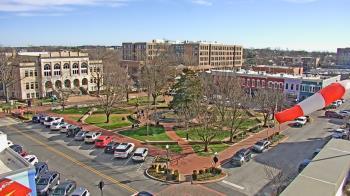 Weather camera view of Walton�s 5 & 10.