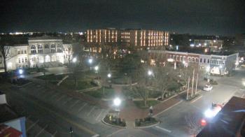 Weather camera view of Walton�s 5 & 10.