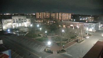 Weather camera view of Walton�s 5 & 10.