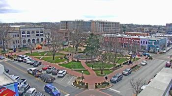 Weather camera view of Walton�s 5 & 10.