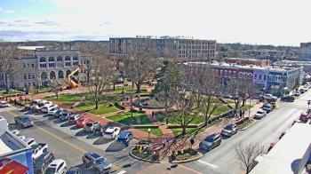 Weather camera view of Walton�s 5 & 10.