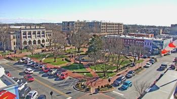 Weather camera view of Walton�s 5 & 10.