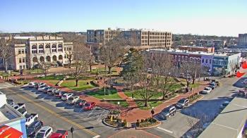 Weather camera view of Walton�s 5 & 10.