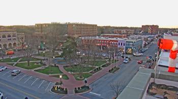 Weather camera view of Walton�s 5 & 10.