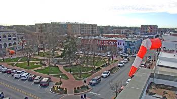 Weather camera view of Walton�s 5 & 10.