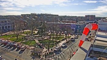 Weather camera view of Walton�s 5 & 10.