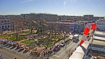 Weather camera view of Walton�s 5 & 10.