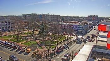 Weather camera view of Walton�s 5 & 10.