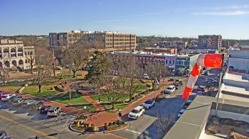 Weather camera view of Walton�s 5 & 10.