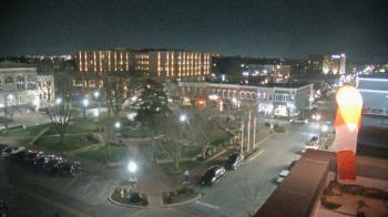 Weather camera view of Walton�s 5 & 10.