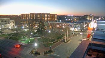 Weather camera view of Walton�s 5 & 10.