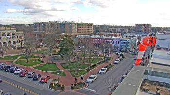 Weather camera view of Walton�s 5 & 10.