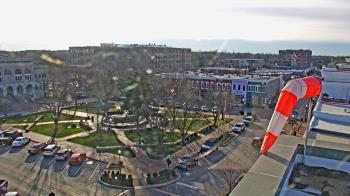 Weather camera view of Walton�s 5 & 10.