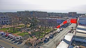 Weather camera view of Walton�s 5 & 10.