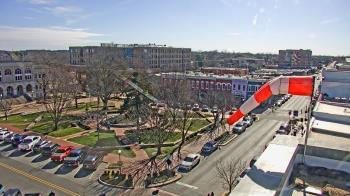 Weather camera view of Walton�s 5 & 10.